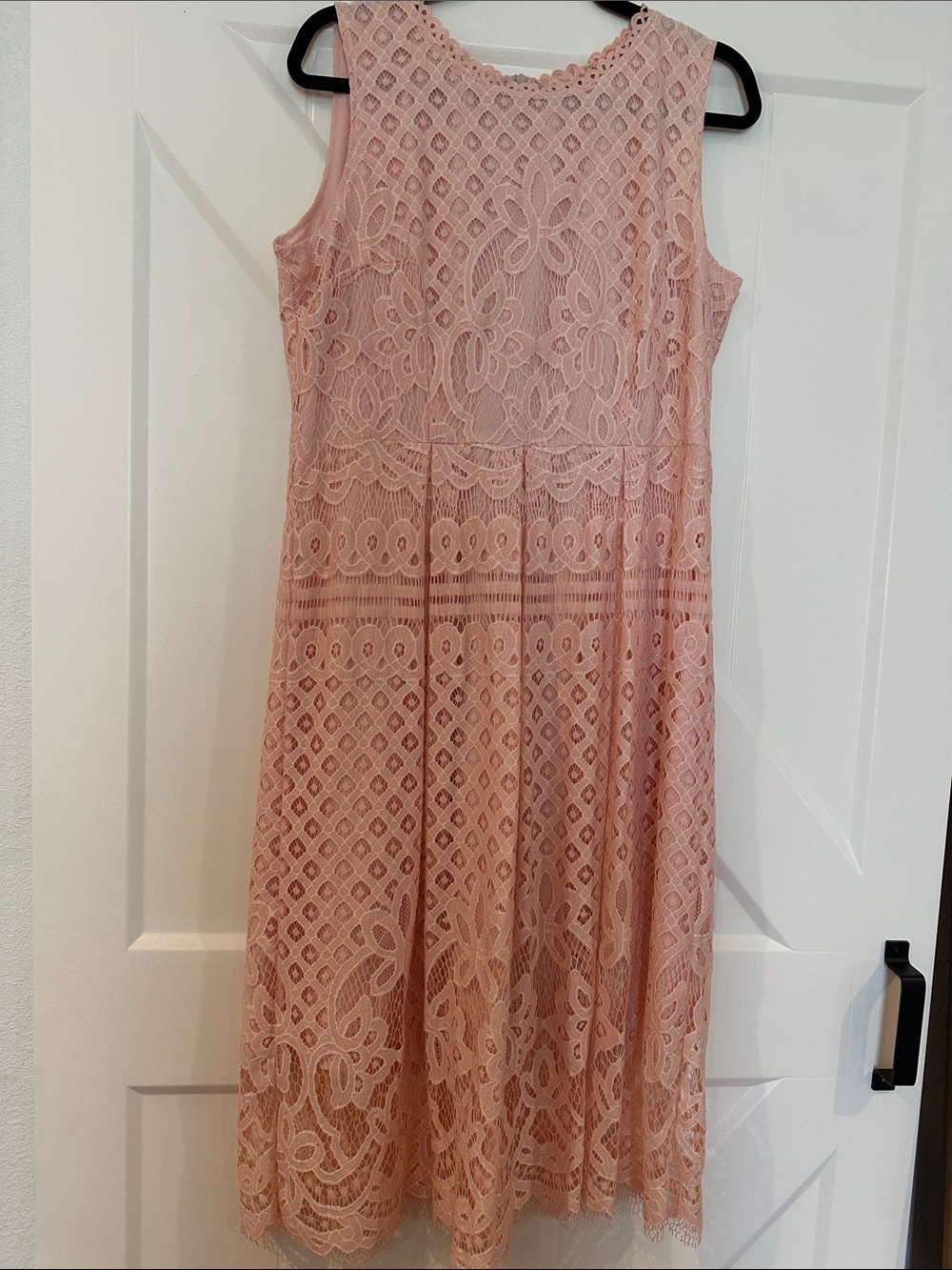 Sleeveless Dusty Pink Lace Midi Dress